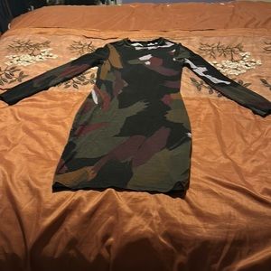 Long sleeved fitted dress